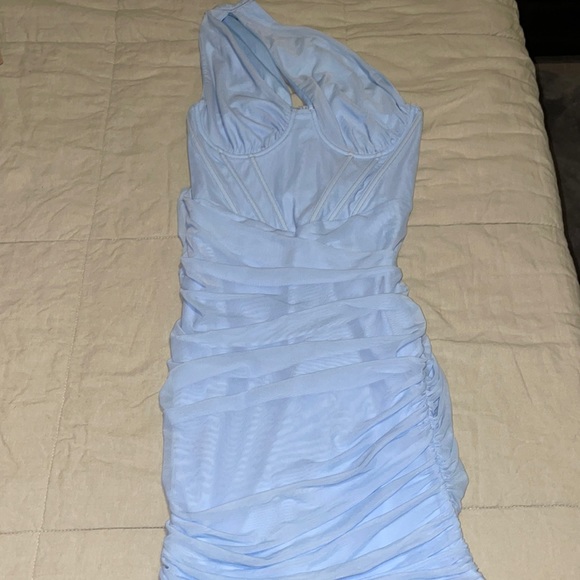 Baby blue dress - Picture 2 of 3
